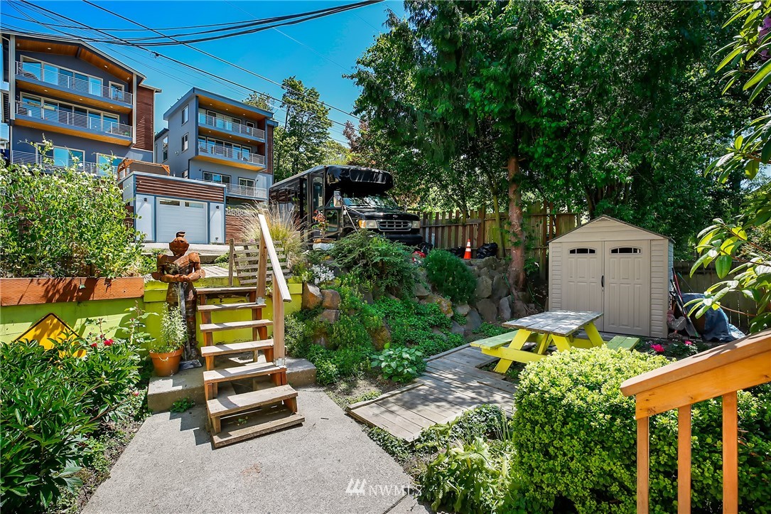 4752 Delridge Way Southwest Seattle, WA 98106 - Photo 23 of 25 Gallery Image 23