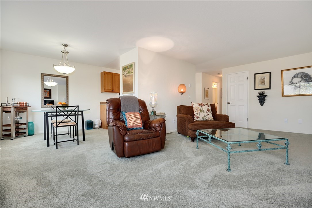 4752 Delridge Way Southwest Seattle, WA 98106 - Photo 7 of 25 Gallery Image 7