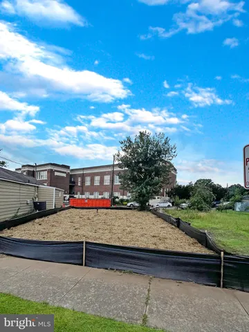 $300,000 | 904 Liberty Street, Fredericksburg, VA 22401