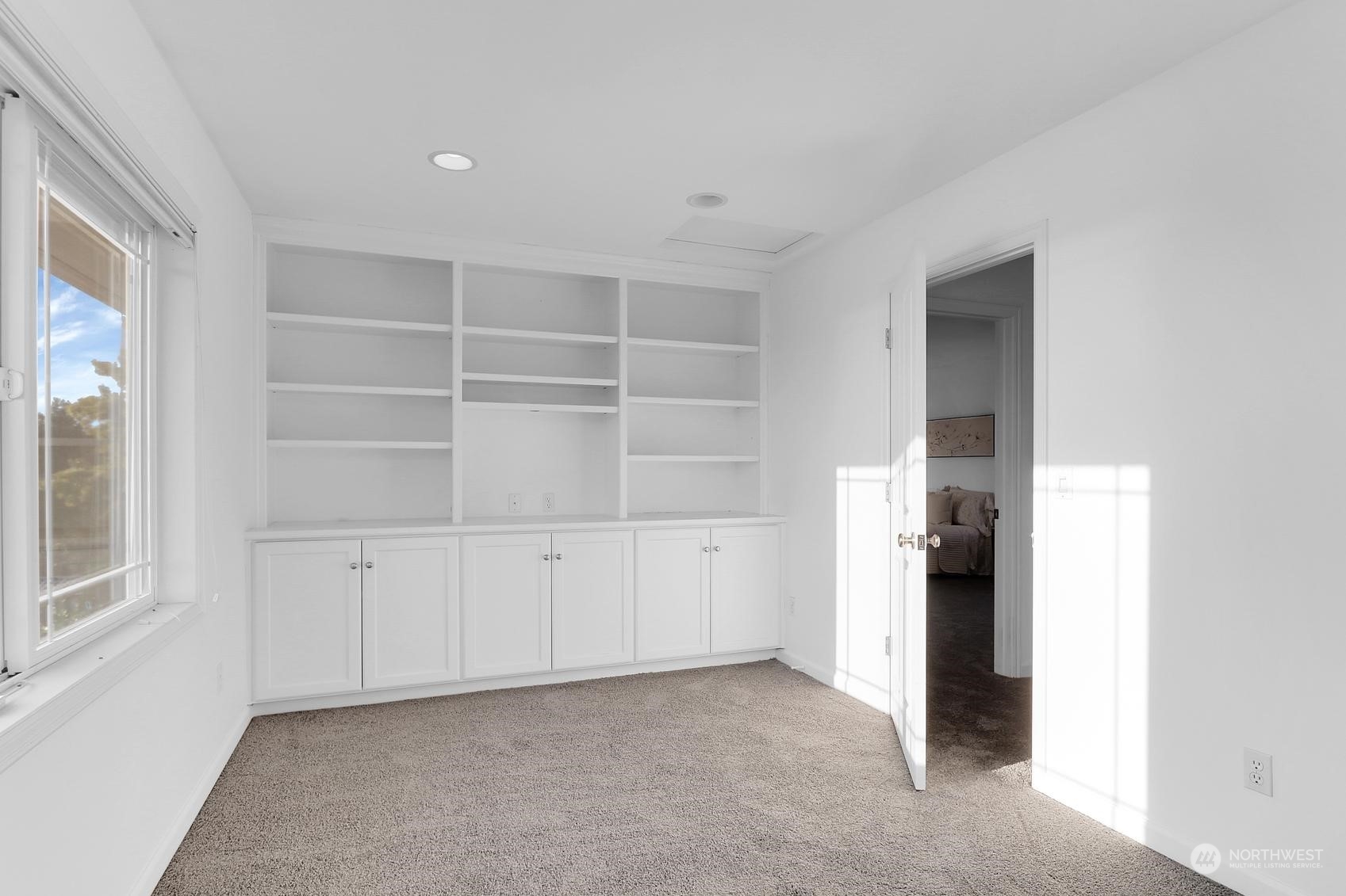 705 Hanna Park Road Edmonds, WA 98020 - Photo 23 of 34 Gallery Image 23