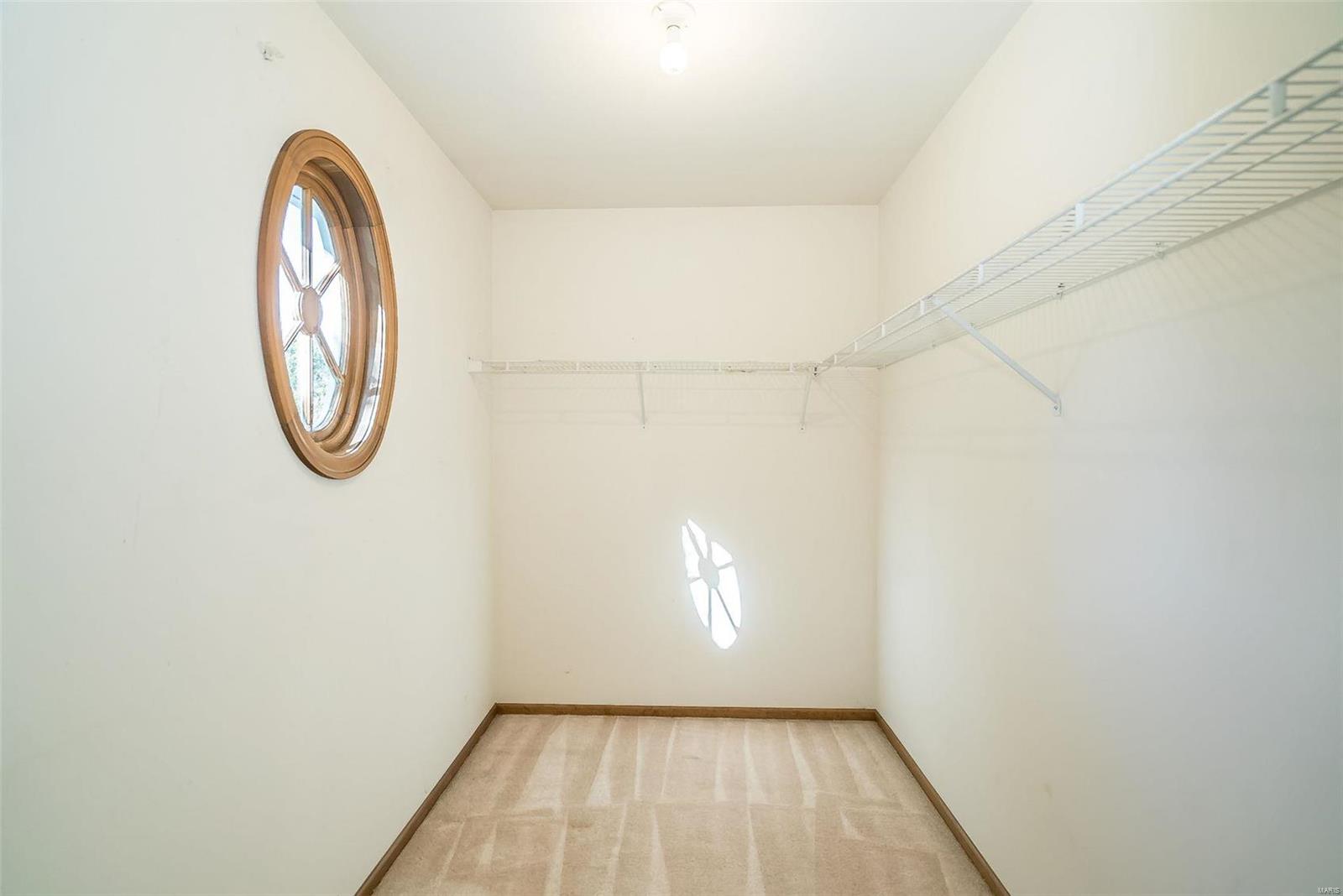 16255 Forest Meadows Drive Chesterfield, MO 63005 - Photo 32 of 35