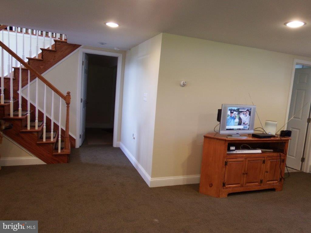 9 Heathglen Road Middletown, PA 17057 - Photo 3 of 9 Gallery Image 3