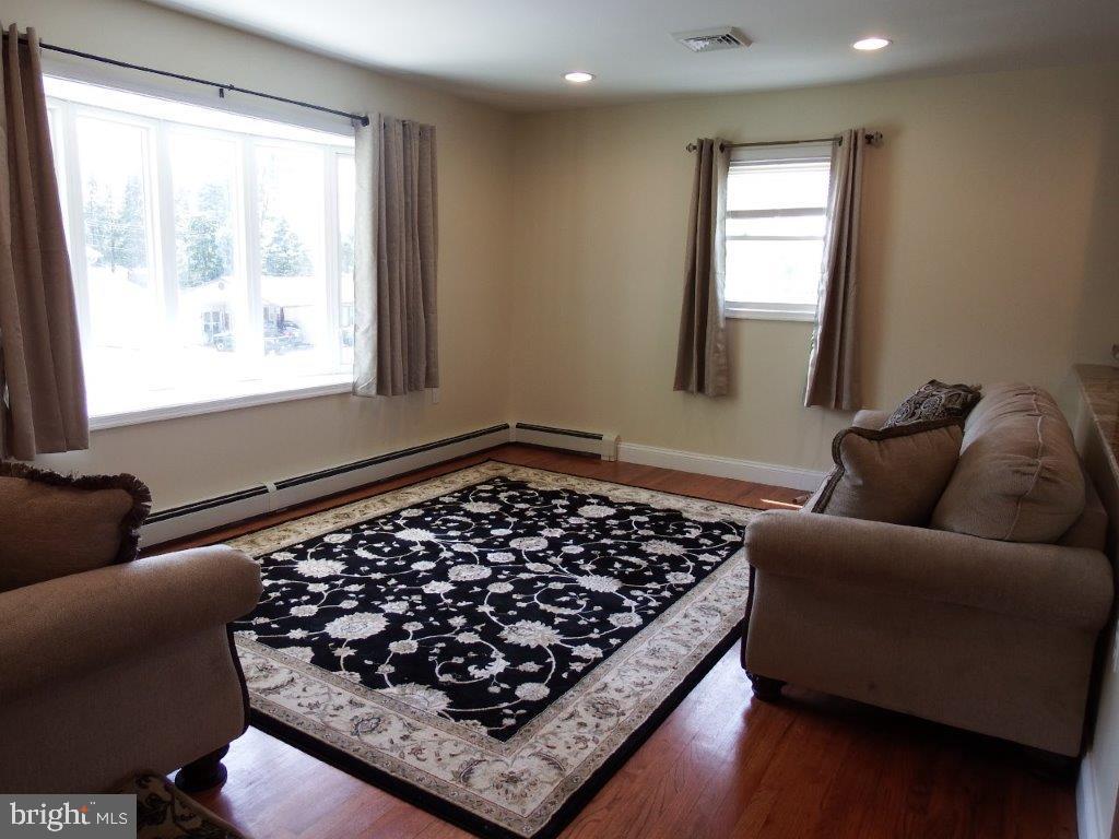 9 Heathglen Road Middletown, PA 17057 - Photo 9 of 9 Gallery Image 9