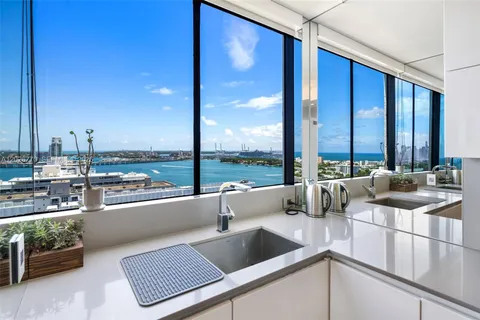 $1,030,000 | 1330 West Avenue, Unit 2414, Miami Beach, FL 33139