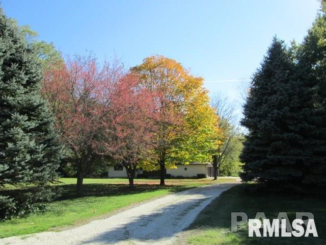 3910 South Autumn Drive Mapleton, IL 61547 - Photo 2 of 3