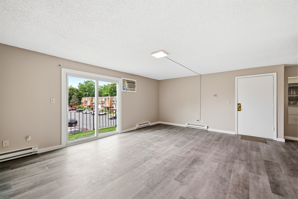 80 Damon Road, Unit 4302 Northampton, MA 01060 - Photo 6 of 25