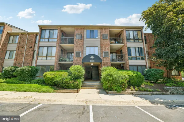 $1,899 | 18131 Chalet Drive, Unit 301, Germantown, MD 20874