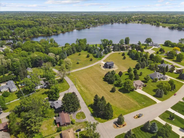 $65,000 | 6000 Riverview Drive, Unit 5, Jackson, MI 49203