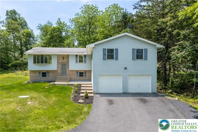 $429,000 | 416 Owl Alley, Slatington, PA 18080