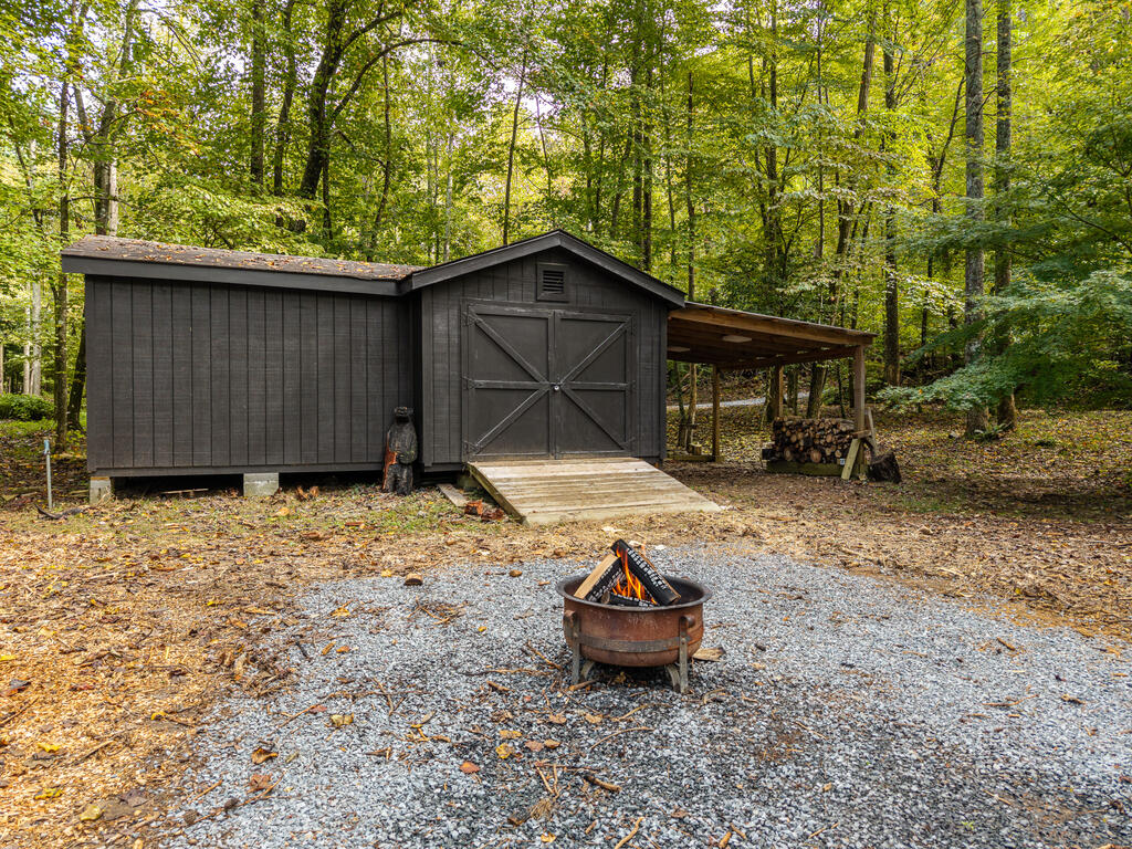 331 Rocky Hollow Road Ellijay, GA 30536 - Photo 7 of 70 Gallery Image 7