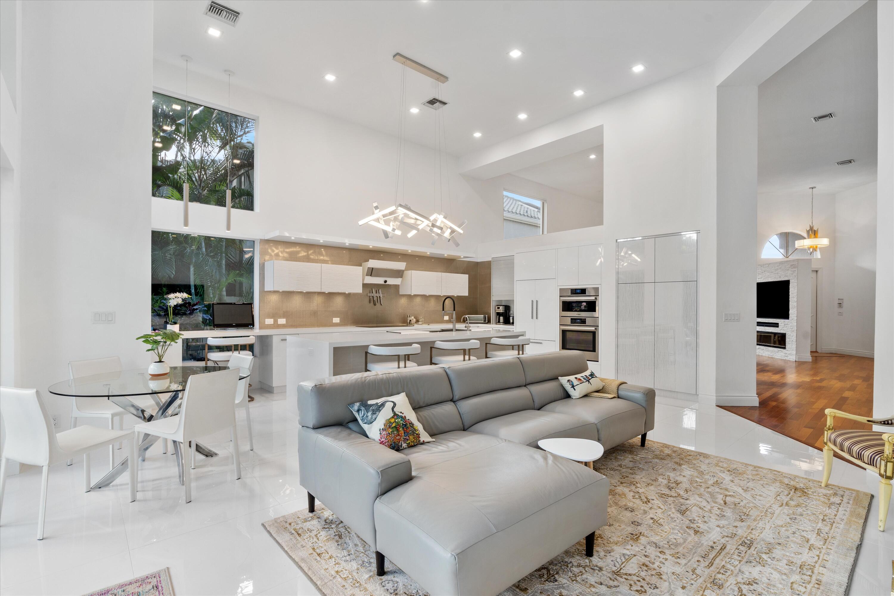 6058 Northwest 24th Terrace Boca Raton, FL 33496 - Photo 12 of 26 Sitting Area