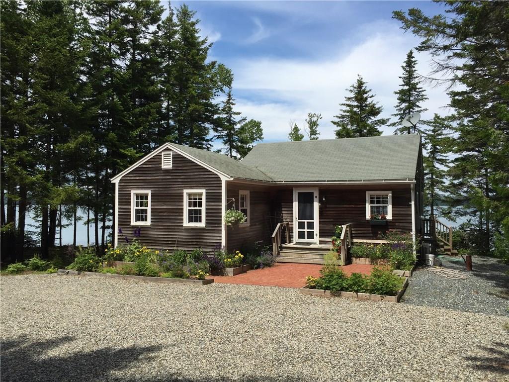10 Wagner Road West Brooklin, ME 04616 - Photo 2 of 25 This cottage has cedar clapboard...