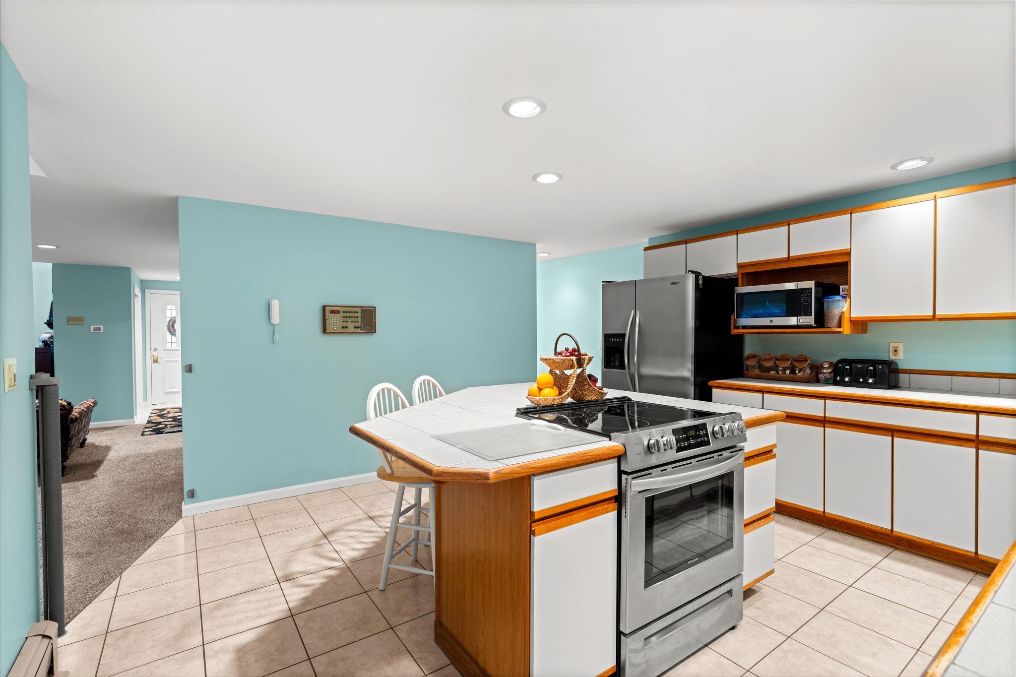 21 Ryan Road, Unit B Goffstown, NH 03045 - Photo 26 of 39 Gallery Image 26