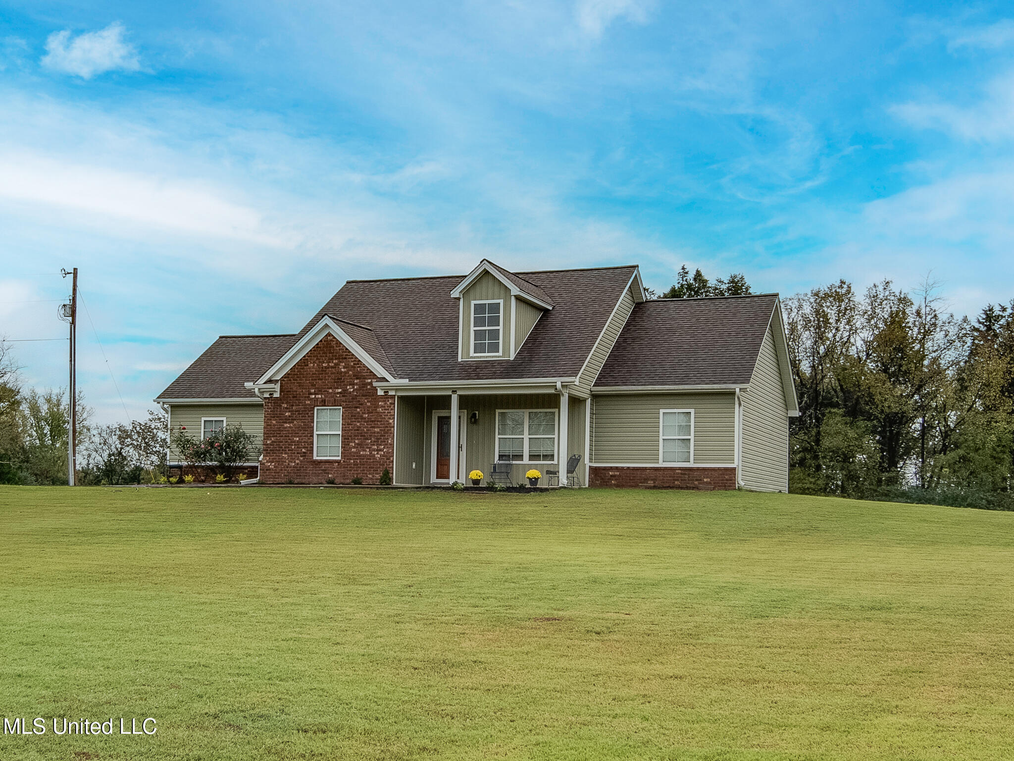 224 Carrington Road Byhalia, MS 38611 - Photo 3 of 28 224 Carrington Road-3