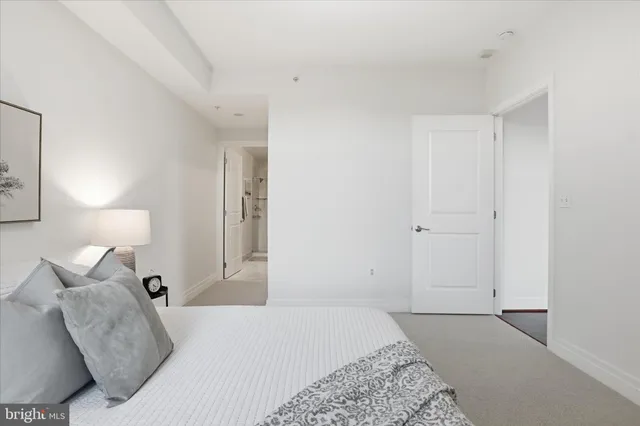 $1,100,000 | 8220 Crestwood Heights Drive, Unit 807, McLean, VA 22102