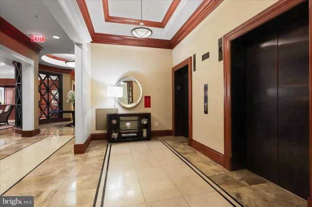 $1,100,000 | 8220 Crestwood Heights Drive, Unit 807, McLean, VA 22102