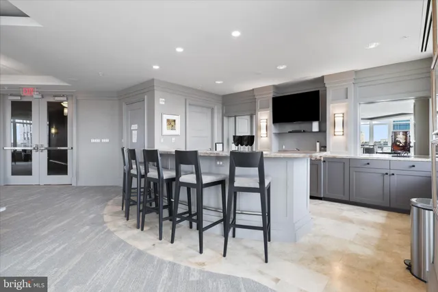 $1,100,000 | 8220 Crestwood Heights Drive, Unit 807, McLean, VA 22102