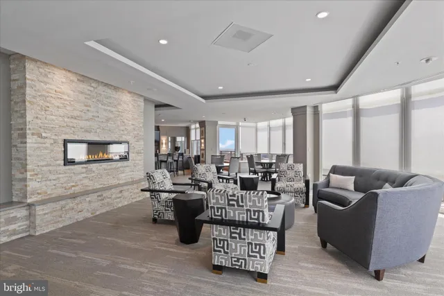 $1,100,000 | 8220 Crestwood Heights Drive, Unit 807, McLean, VA 22102