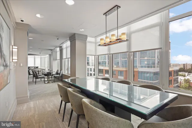 $1,100,000 | 8220 Crestwood Heights Drive, Unit 807, McLean, VA 22102