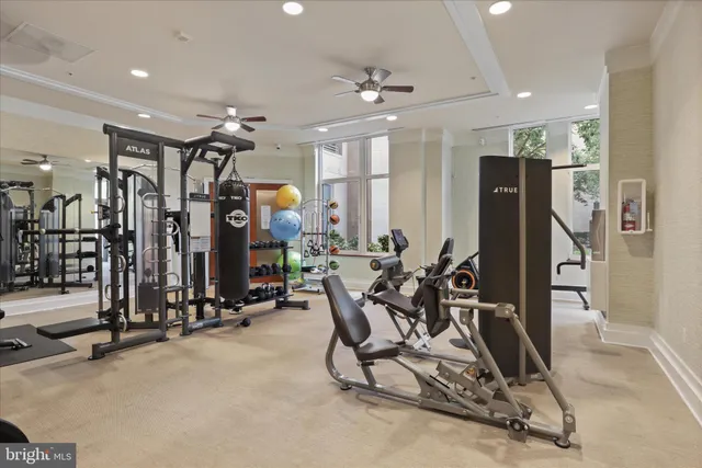 $1,100,000 | 8220 Crestwood Heights Drive, Unit 807, McLean, VA 22102