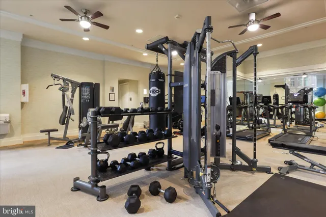 $1,100,000 | 8220 Crestwood Heights Drive, Unit 807, McLean, VA 22102