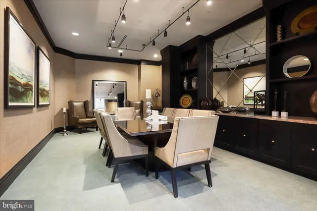 $1,100,000 | 8220 Crestwood Heights Drive, Unit 807, McLean, VA 22102