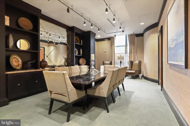 $1,100,000 | 8220 Crestwood Heights Drive, Unit 807, McLean, VA 22102