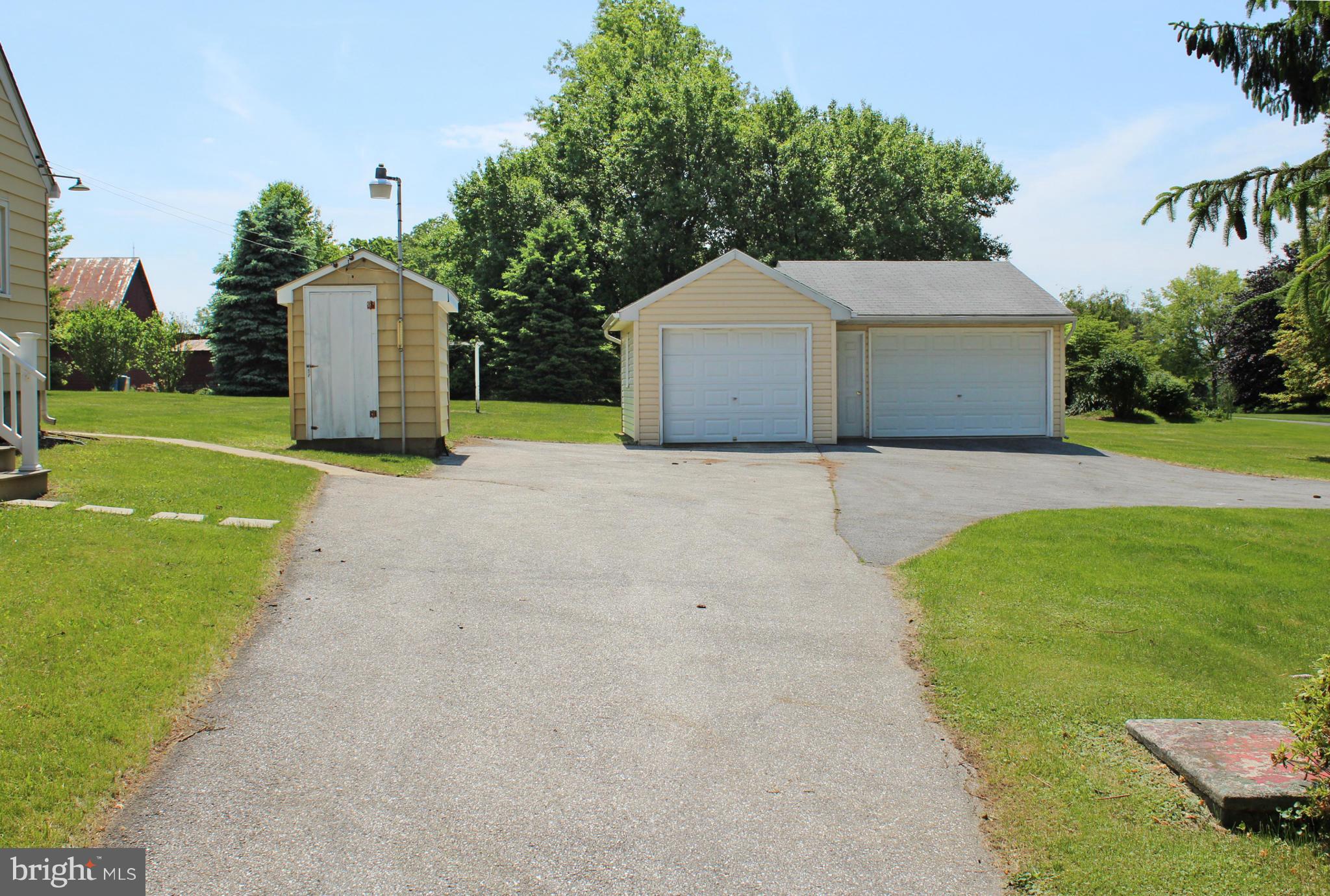 3425 Shiloh Road Hampstead, MD 21074 - Photo 24 of 30 Paved Driveway