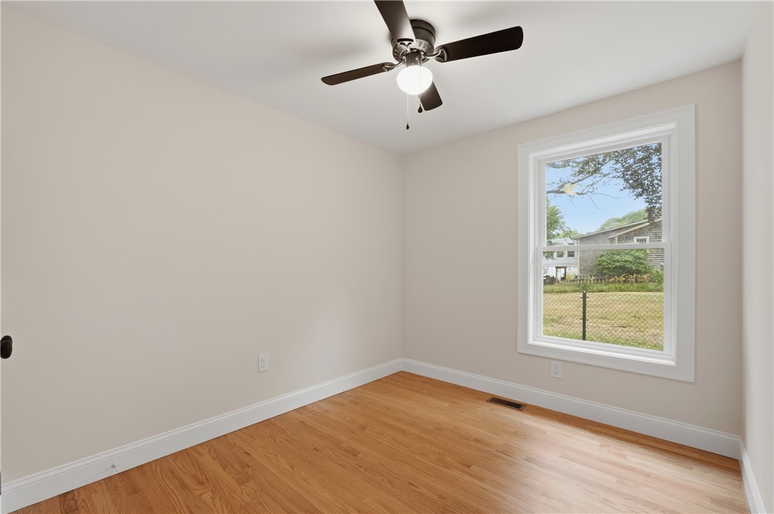 76 Beverly Road East Providence, RI 02915 - Photo 22 of 45