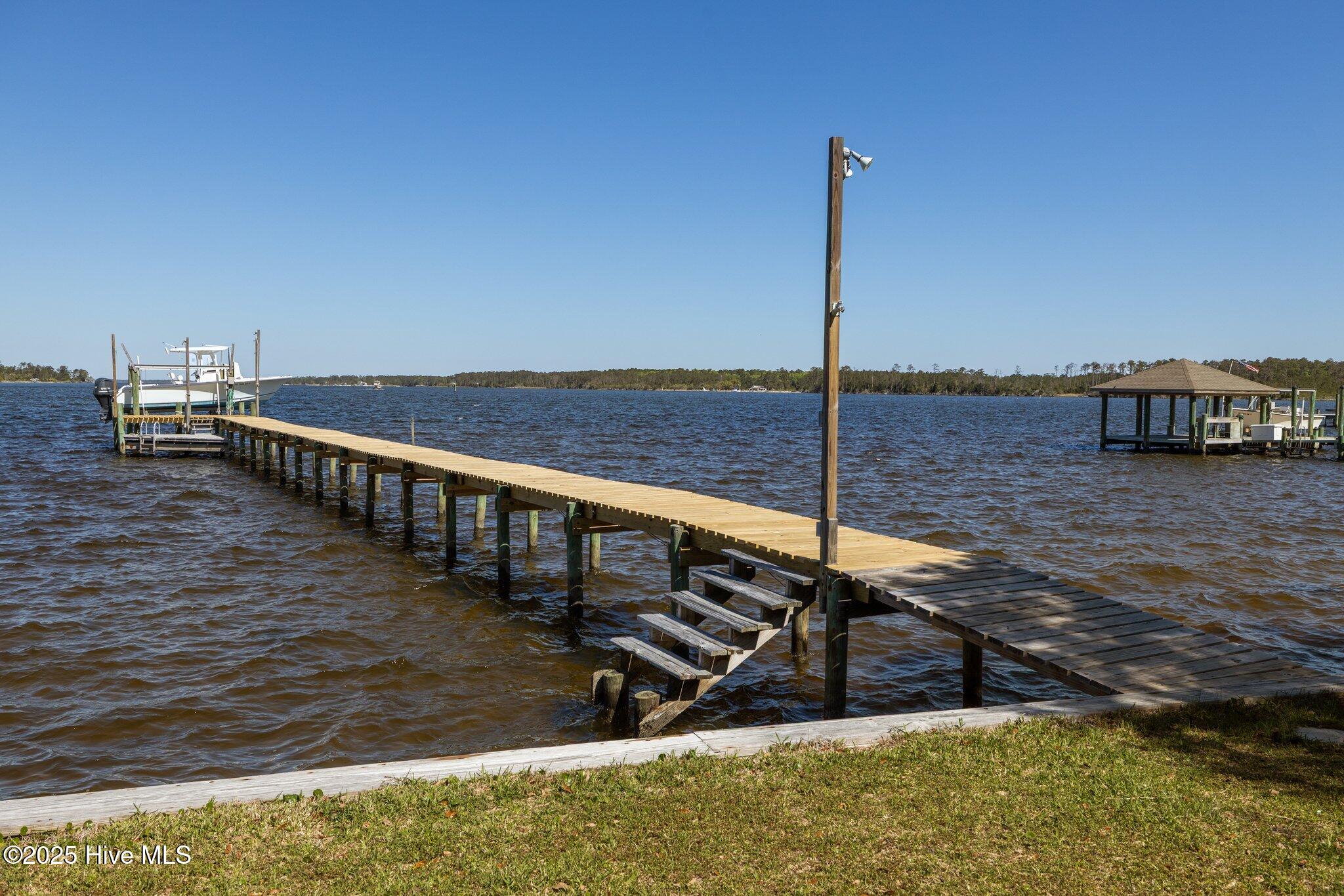 235 Creek Road Beaufort, NC 28516 - Photo 39 of 54 Newly Rebuilt Dock w/10K lift