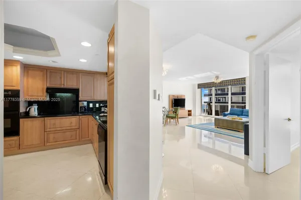 $1,395,000 | Surfside, Surfside, FL 33154