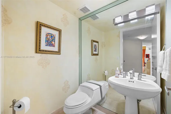 $1,395,000 | Surfside, Surfside, FL 33154