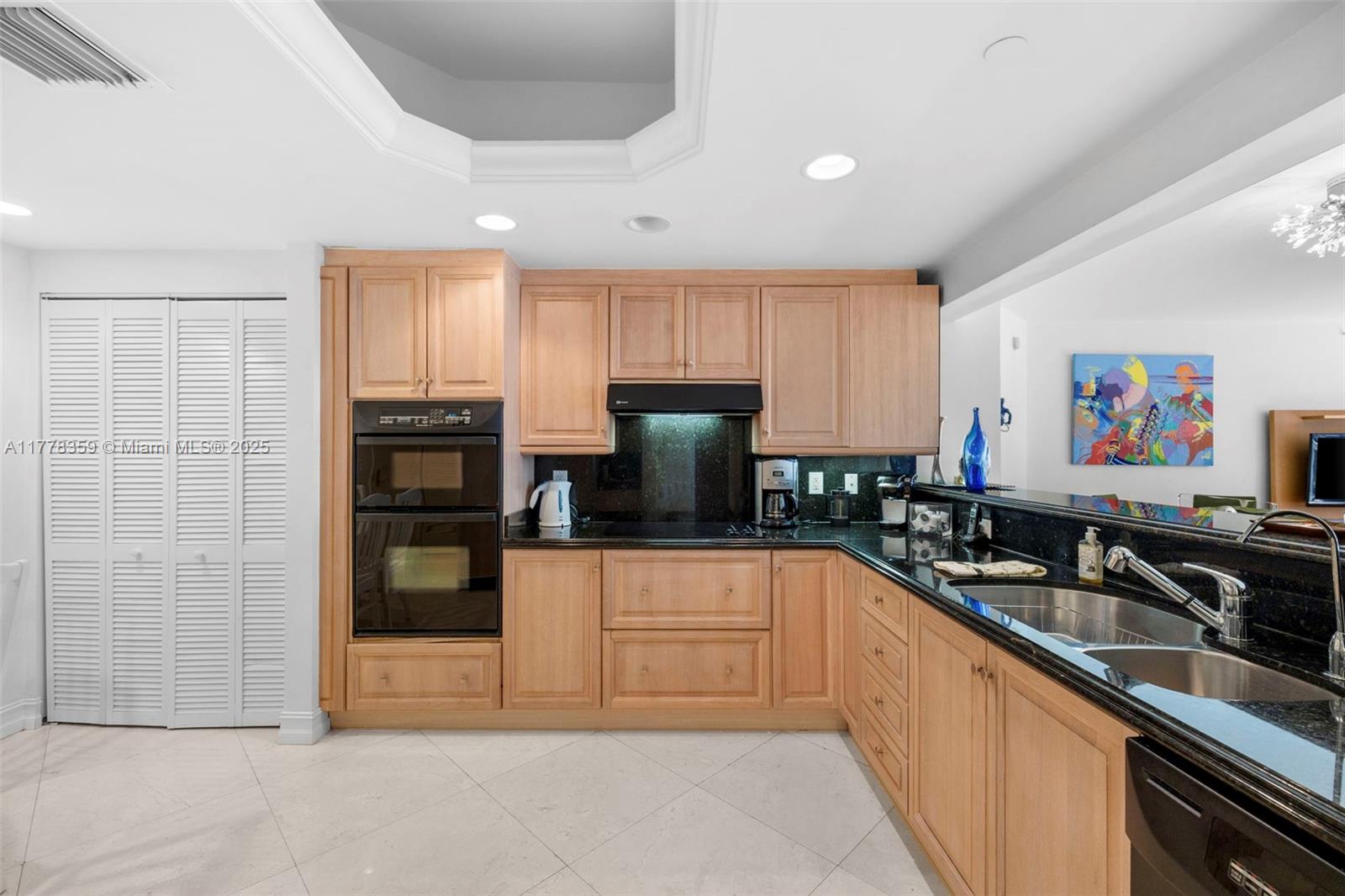 Surfside Surfside, FL 33154 - Photo 19 of 53