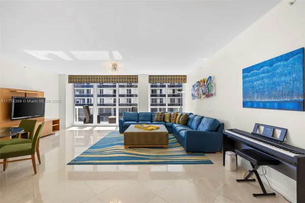 $1,395,000 | Surfside, Surfside, FL 33154