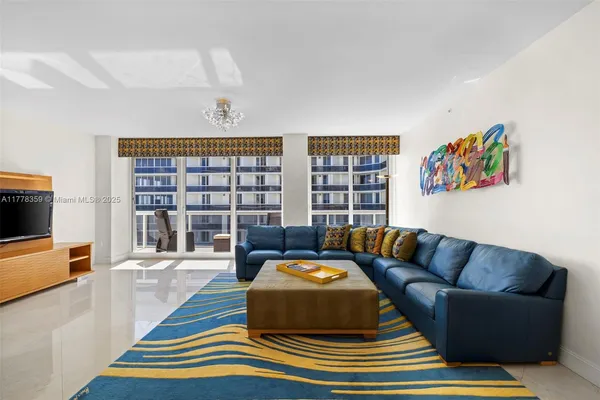 $1,395,000 | Surfside, Surfside, FL 33154