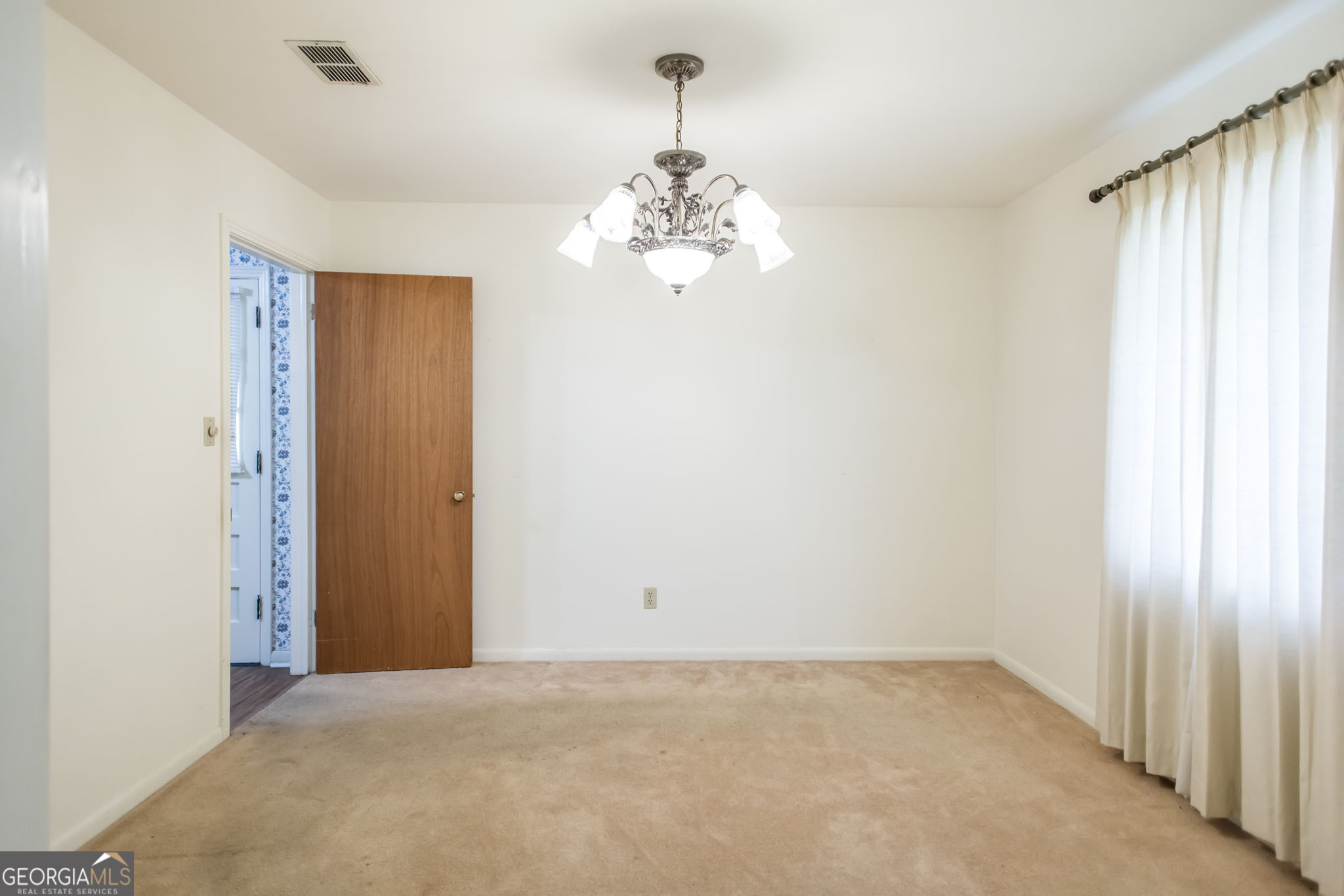 705 Beville Street Waycross, GA 31501 - Photo 15 of 38