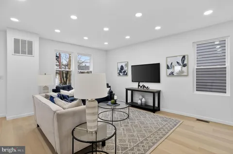 $849,000 | 2932 Yost Place Northeast, Washington, DC 20018