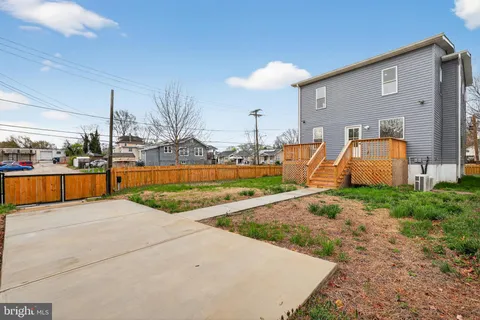 $849,000 | 2932 Yost Place Northeast, Washington, DC 20018