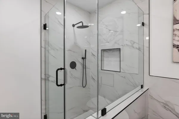 $849,000 | 2932 Yost Place Northeast, Washington, DC 20018