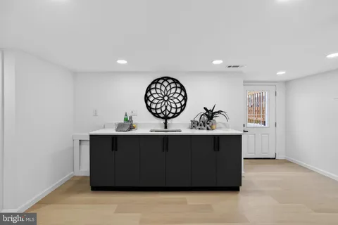 $849,000 | 2932 Yost Place Northeast, Washington, DC 20018