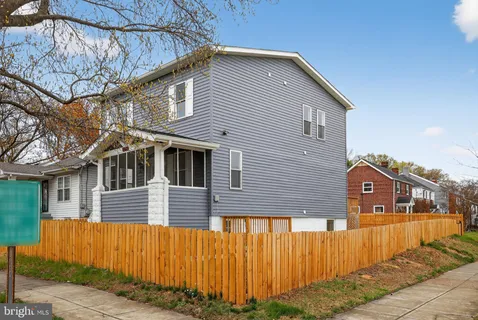 $849,000 | 2932 Yost Place Northeast, Washington, DC 20018