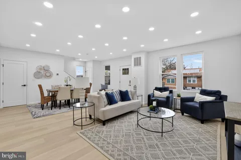 $849,000 | 2932 Yost Place Northeast, Washington, DC 20018
