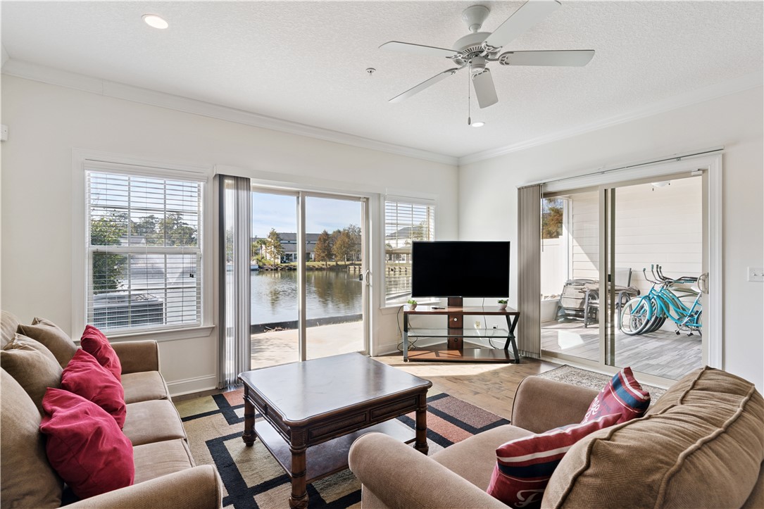 1003 Mariners Circle St. Simons Island, GA 31522 - Photo 14 of 32