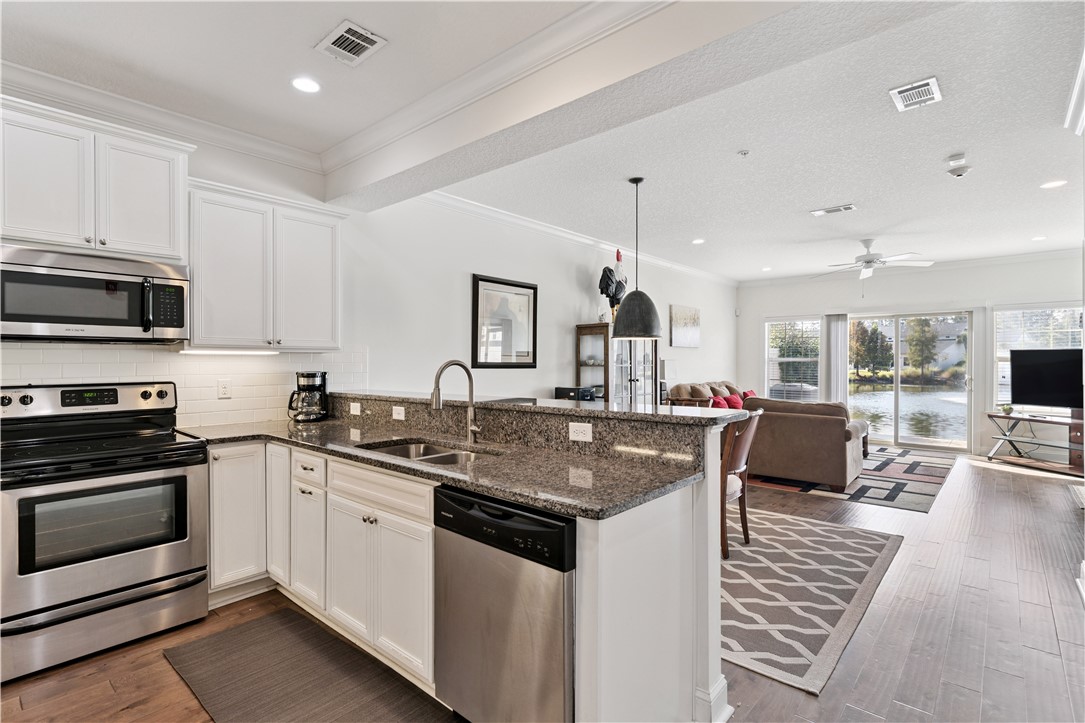 1003 Mariners Circle St. Simons Island, GA 31522 - Photo 10 of 32