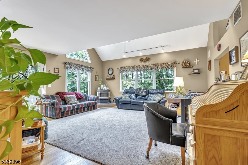 18 Hickory Run Road Califon, NJ 07830 - Photo 11 of 32