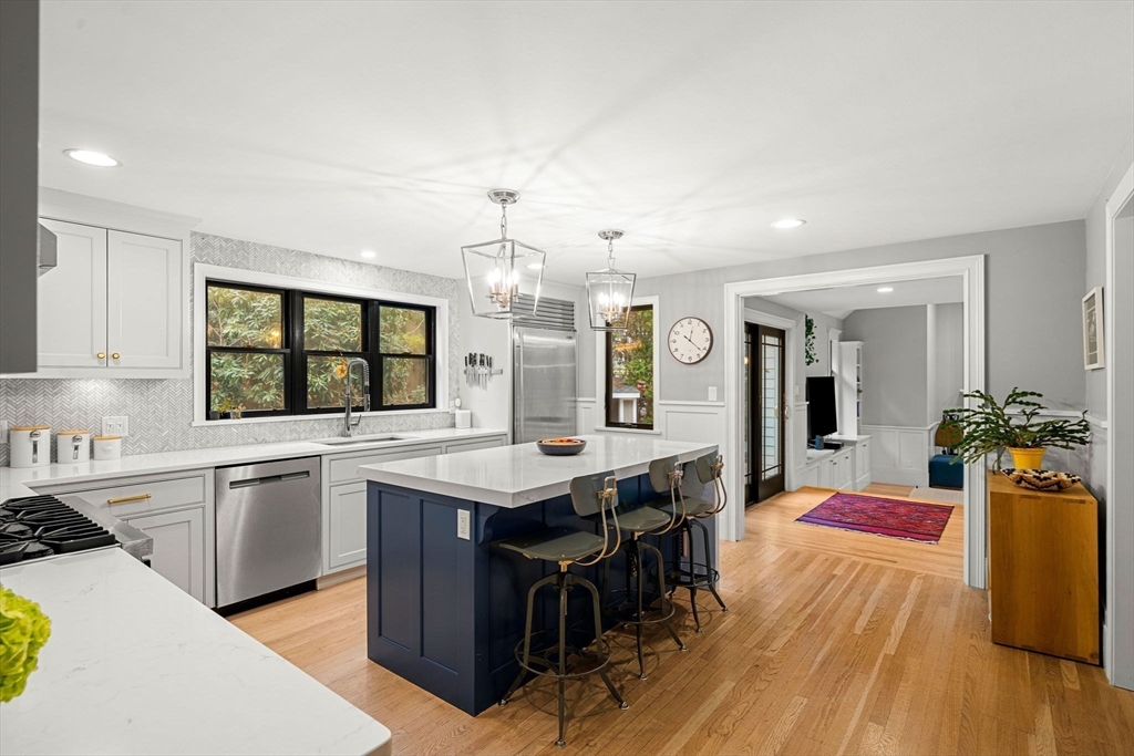 16 Woodholm Road Manchester, MA 01944 - Photo 4 of 30