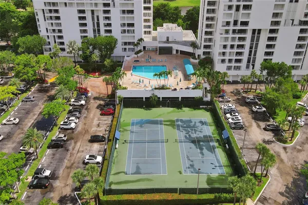 $1,700,000 | 20355 Northeast 34th Court, Unit 2725, Aventura, FL 33180