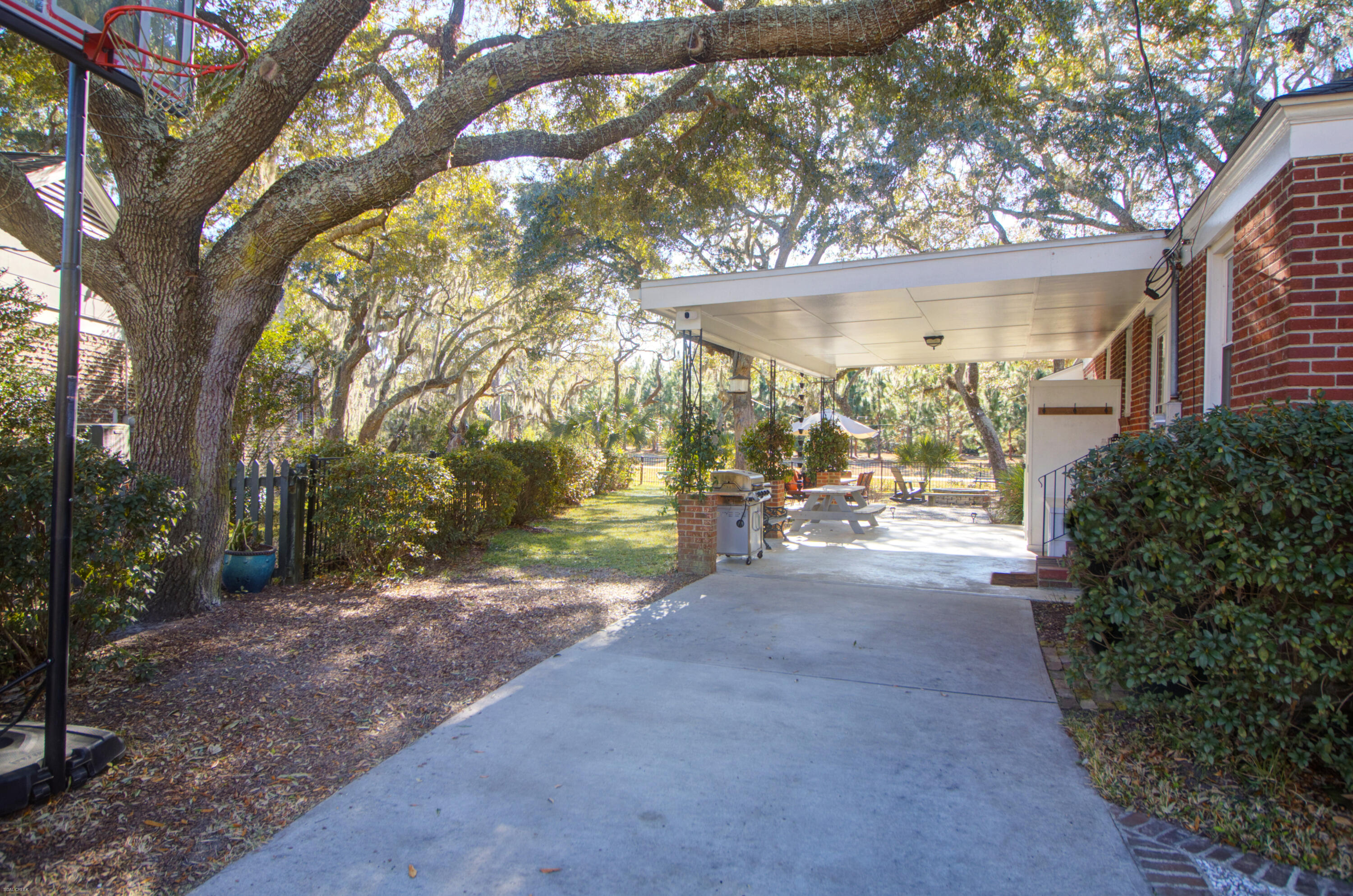 48 Colleton Drive Charleston, SC 29407 - Photo 26 of 41 Carport