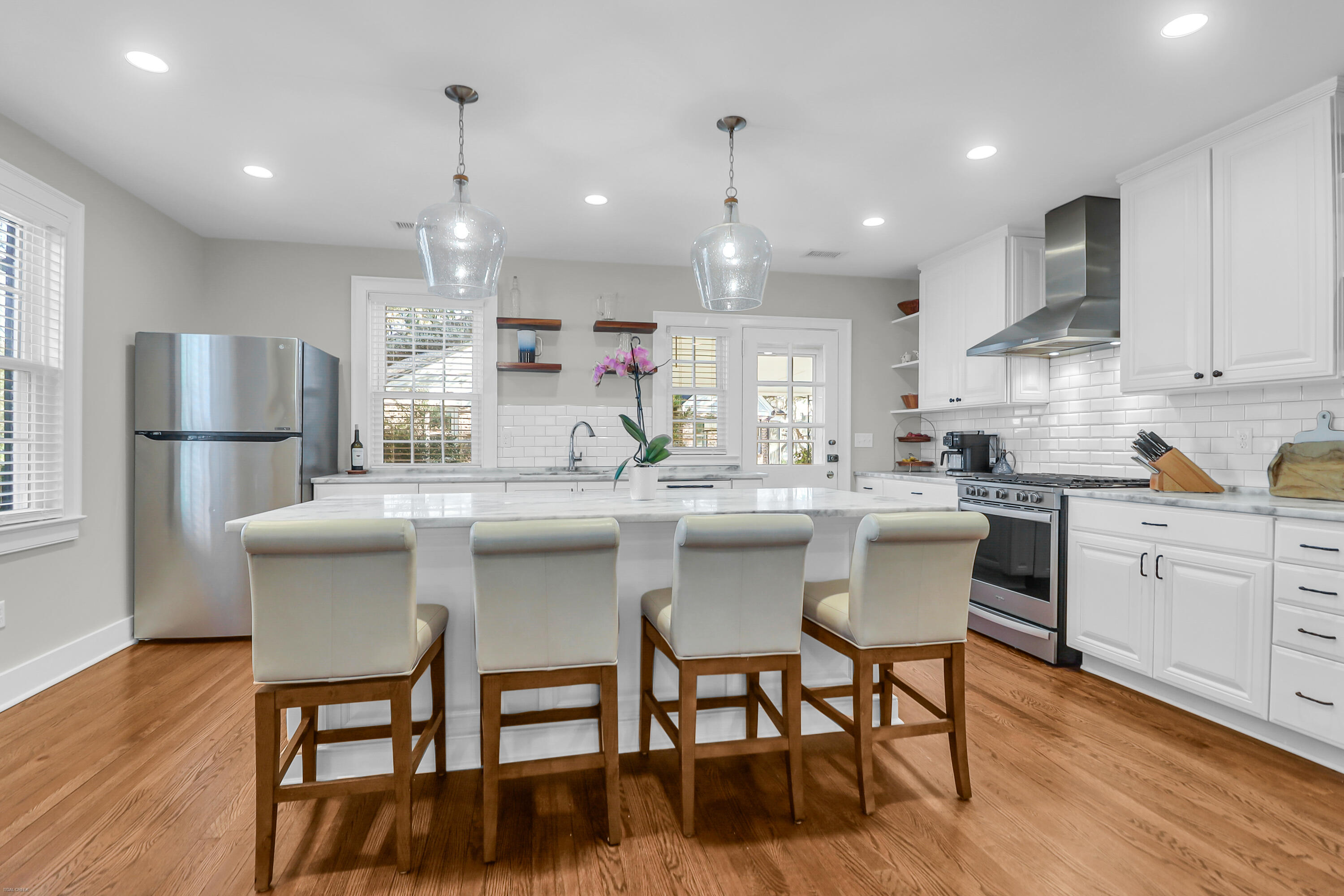 48 Colleton Drive Charleston, SC 29407 - Photo 9 of 41 Spacious kitchen island