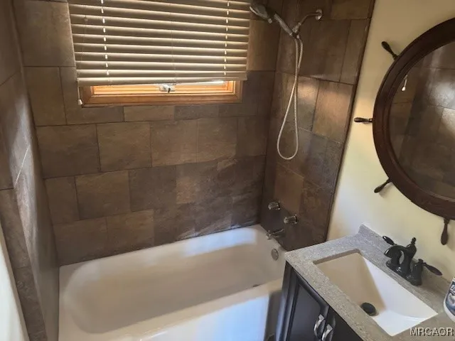 $399,500 | 39256 North Shore Drive, Fawnskin, CA 92333